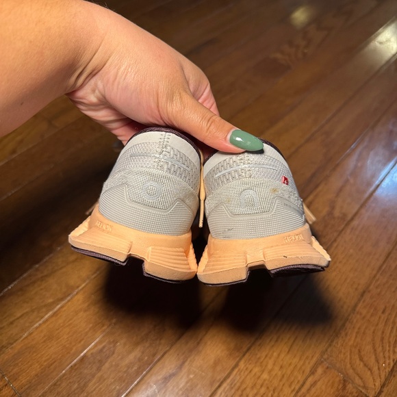 On Cloud X 2.0 Gray Orange Sneakers Running Shoes Women's Sz 8.5 - Picture 3 of 6